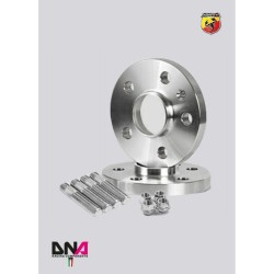 Coppia distanziali racing con prigionieri e dadi Punto e Grande Punto Abarth