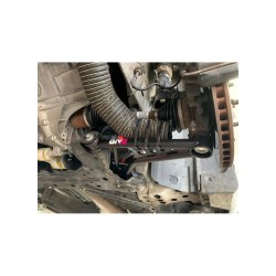 Kit racing trapezi anteriori su uniball Ford Fiesta MK8